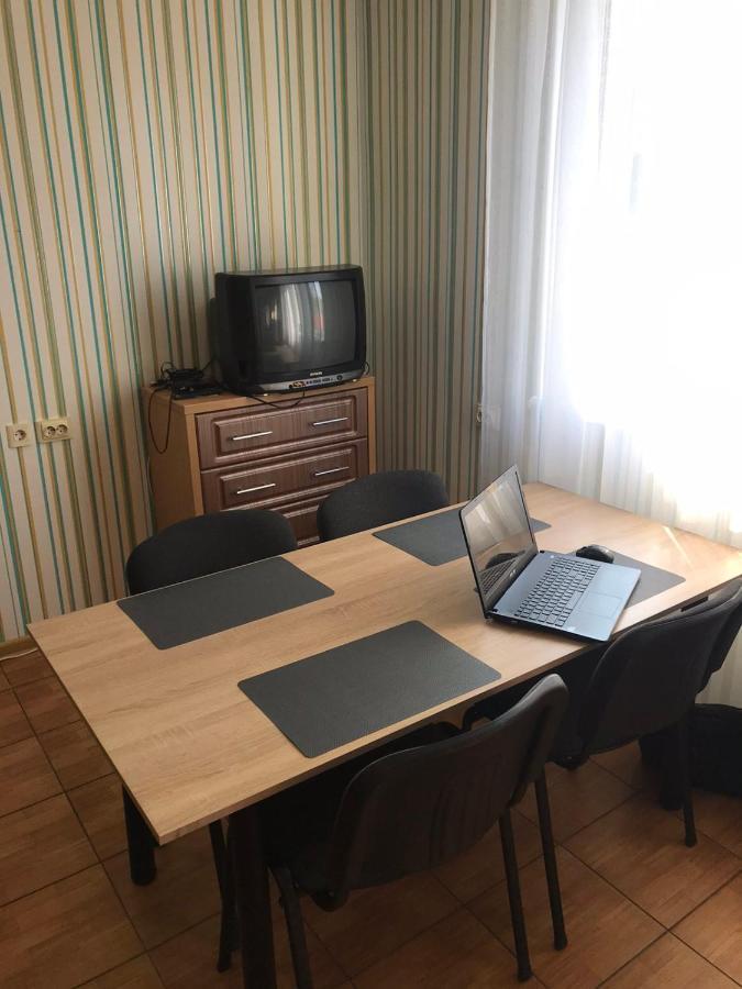Apartment On Grushevskogo Kalush Ngoại thất bức ảnh